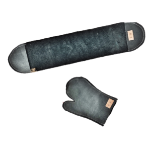 "Poccio" Set of Full Grain Leather Gloves and Pot Holders with Stamped Initials