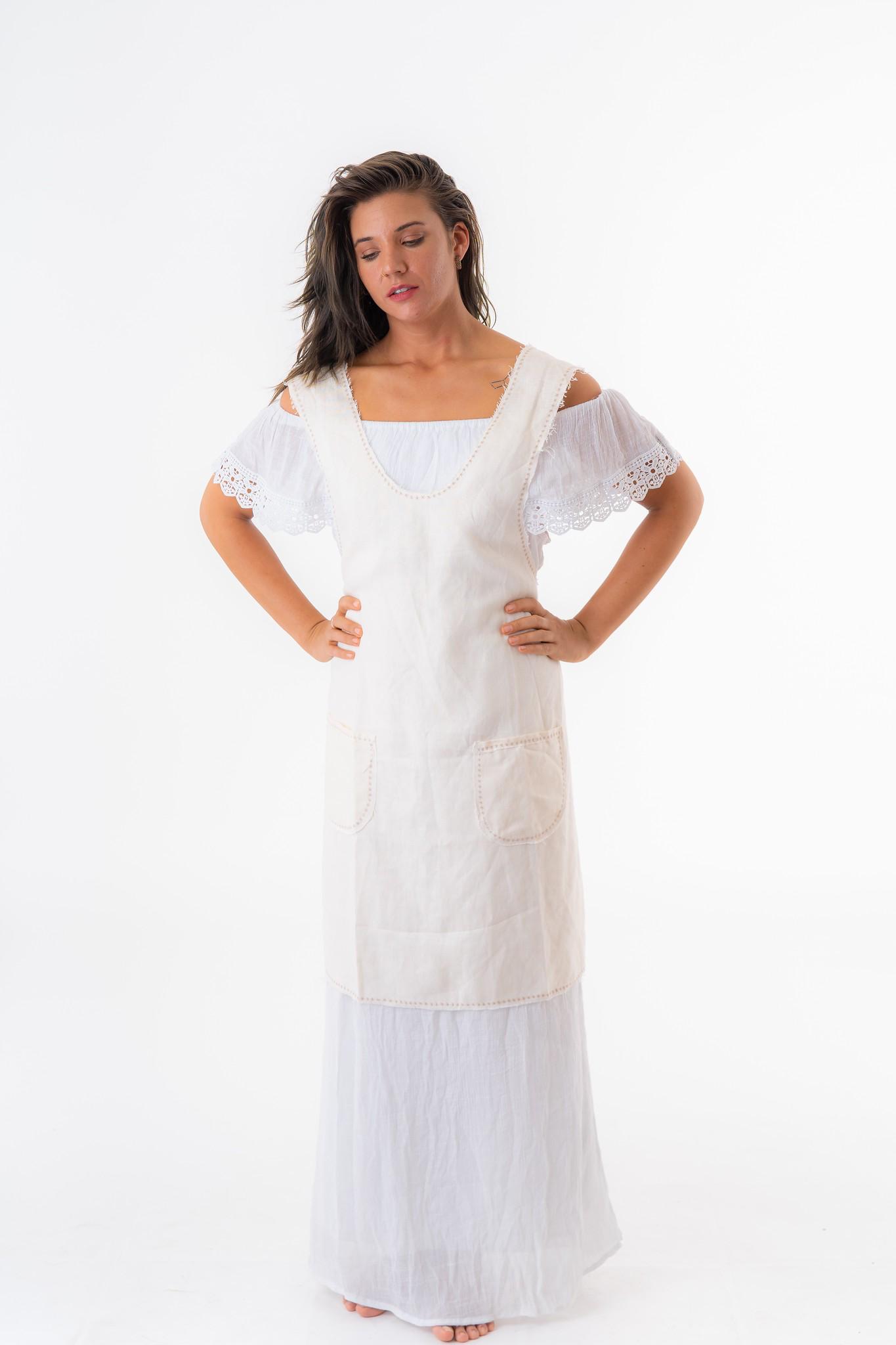 embroidered crossback apron